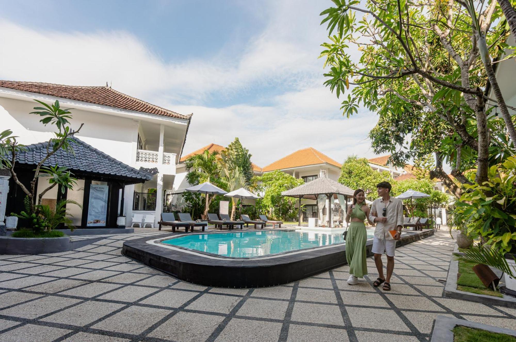 Casa Wina Kuta Hotel Кута Екстериор снимка