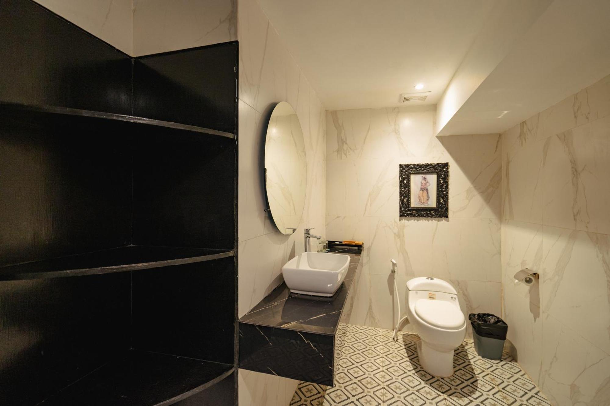 Casa Wina Kuta Hotel Кута Екстериор снимка