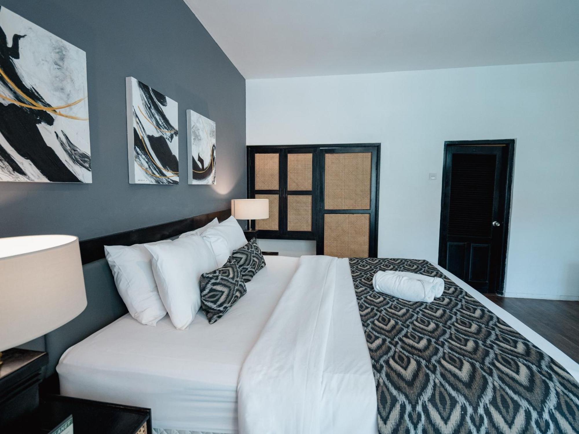 Casa Wina Kuta Hotel Кута Екстериор снимка